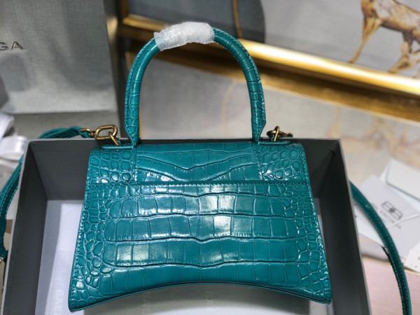 Ba*len*cia*ga hourglass