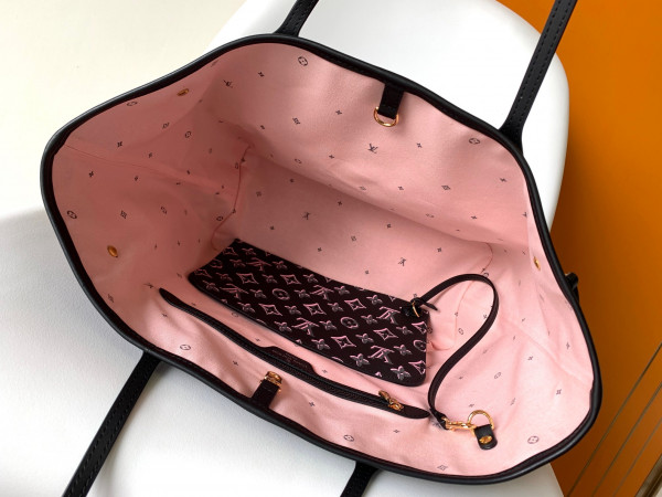 l0*is V*t0n neverfull mm