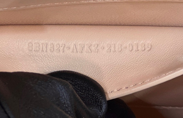 F**di peekabooiseeu-27x21x11cm