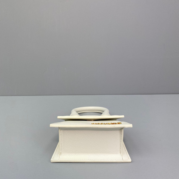 JACQUEMUS Le Chiquito Mini Bag