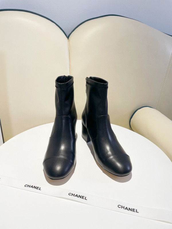 CL ANKLE BOOTS