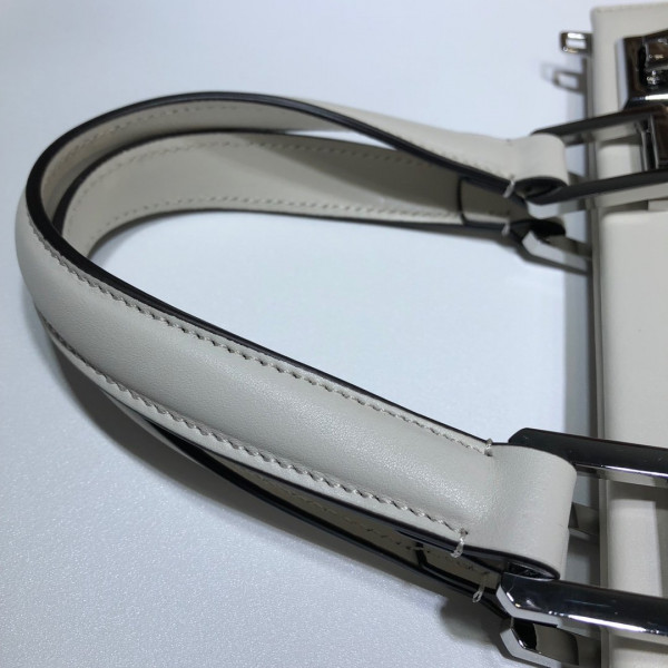 G*u*i zumi small top handle bag