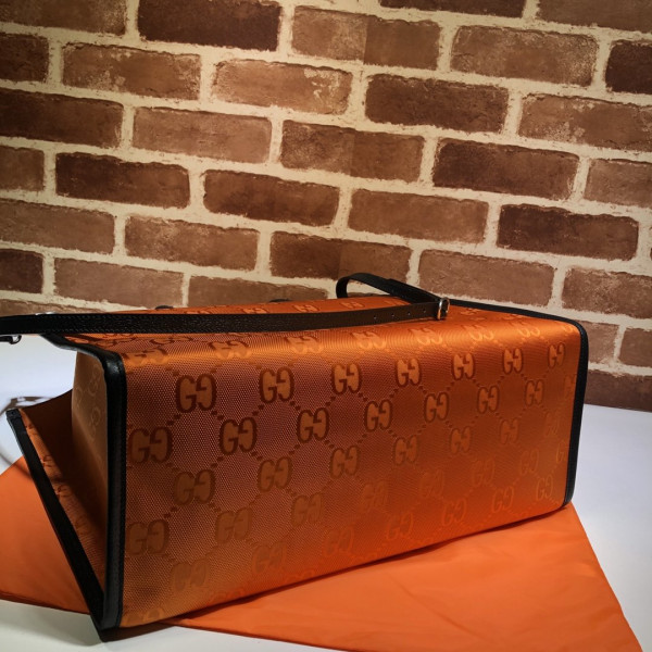 G*u*i off the grid tote bag