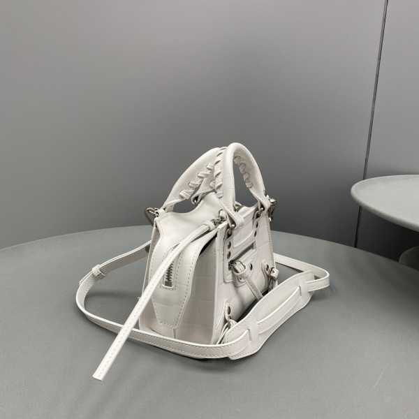 Ba*len*cia*ga neo classic nano top handle bag