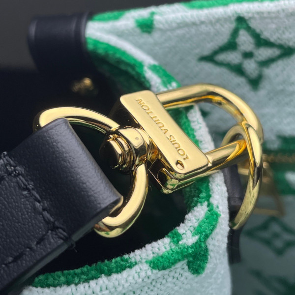 l0*is V*t0n onthego pm