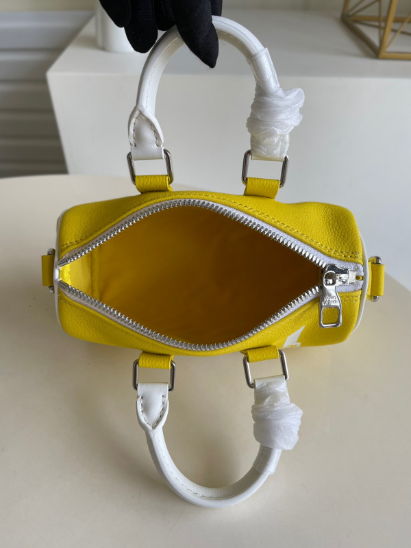 l0*is V*t0n keepall xs