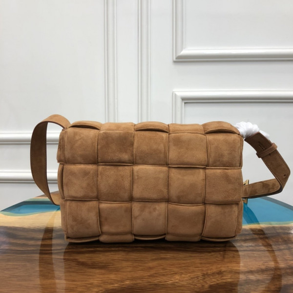 bo*te*ga Ve*ne*ta cassette