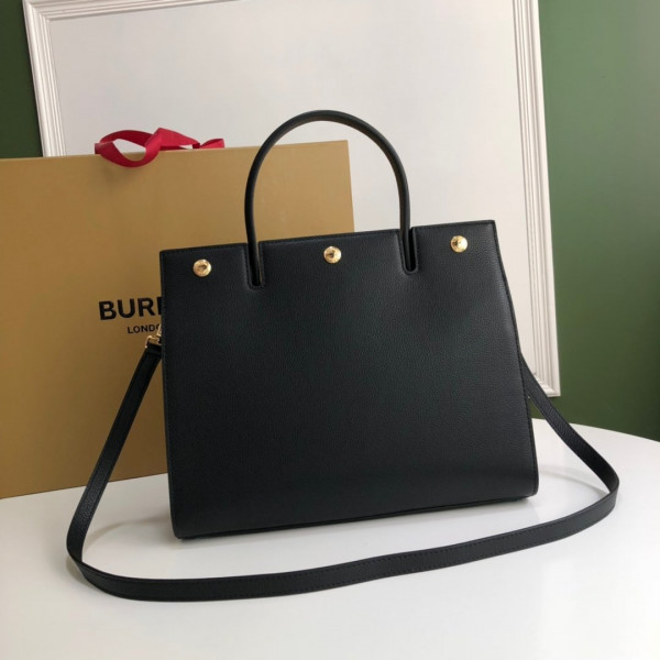 B**rry medium leather title bag