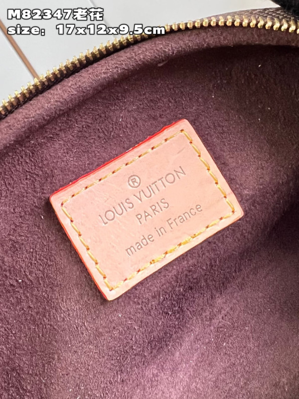 l0*is V*t0n mini bumbag-17-12-9.5cm