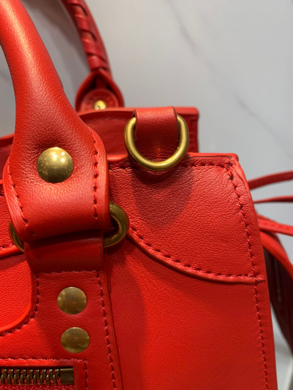 Ba*len*cia*ga neo classic small top handle bag