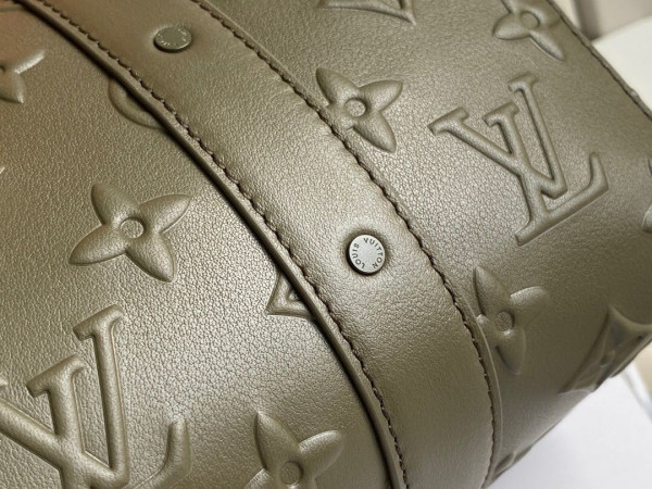 l0*is V*t0n city keepall