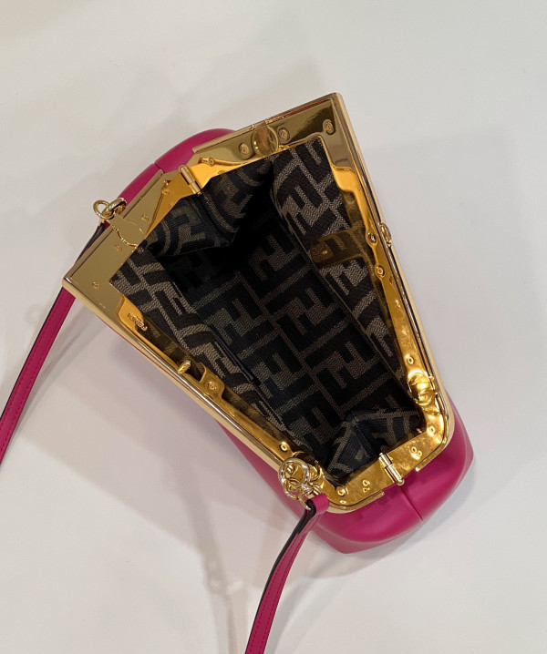 F**di first-32.5-15-23.5cm