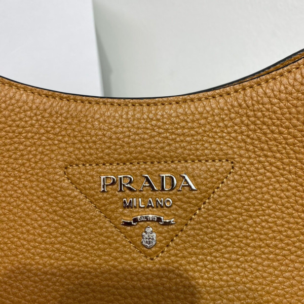 Pra*a leather hobo bag