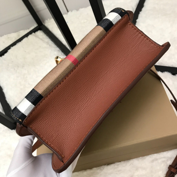 B**rry crossbody bag