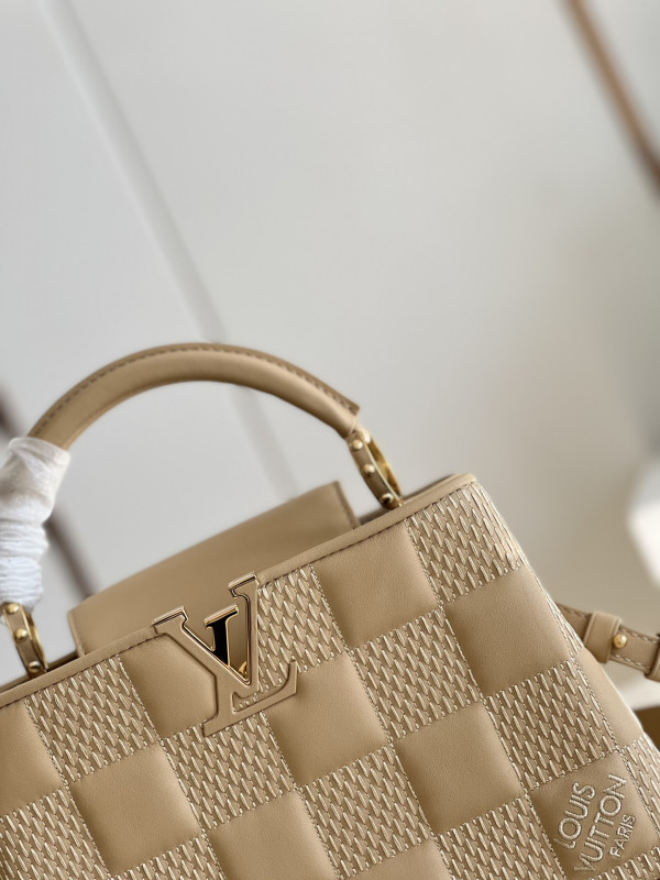 l0*is V*t0n capucines bb