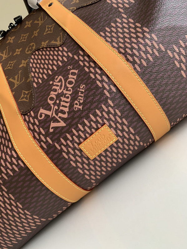 l0*is V*t0n keepall 50