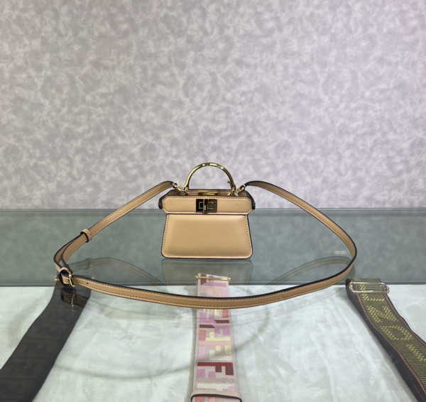 F**di nano peekaboo maxi handle