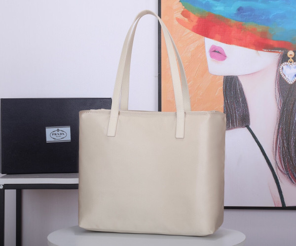 Pra*a re-nylon tote bag