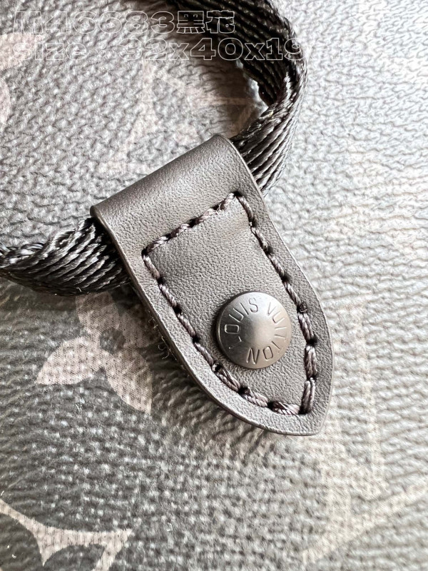 l0*is V*t0n backpack