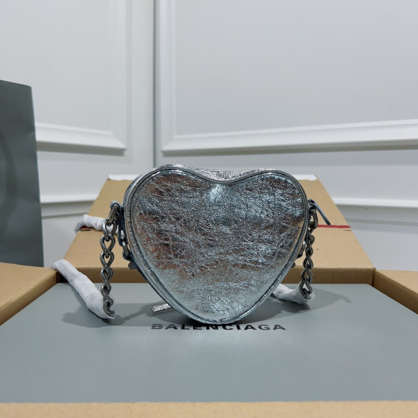 Ba*len*cia*ga le cagole heart mini metallic crinkled-leather shoulder bag