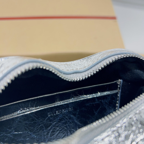 Ba*len*cia*ga le cagole heart mini metallic crinkled-leather shoulder bag