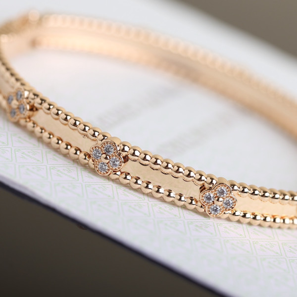 V*N CL*F & arpels  perlée bracelet