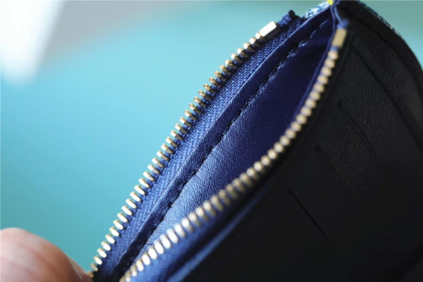 l0*is V*t0n victorine wallet