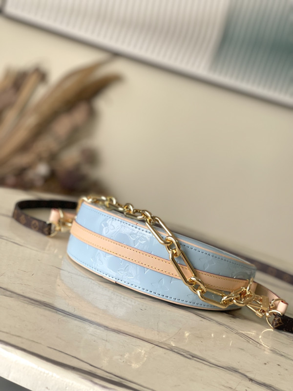 l0*is V*t0n croissant pm