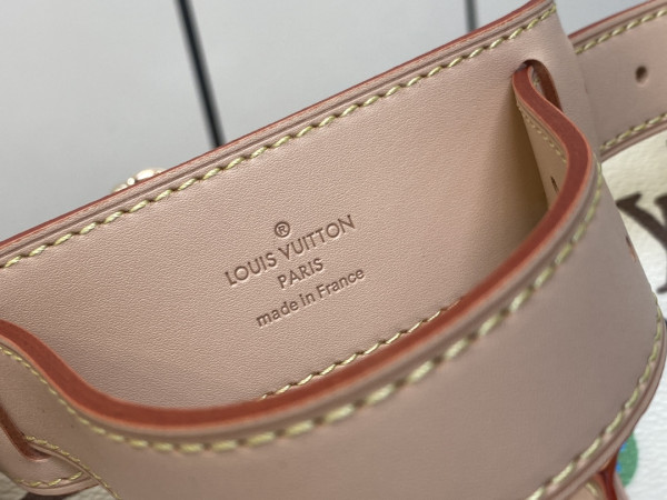 l0*is V*t0n keepall bandouliÈre 50