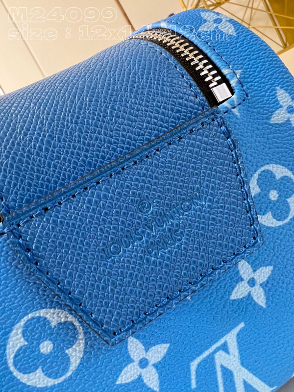 l0*is V*t0n dopp kit -28*15*16.5cm