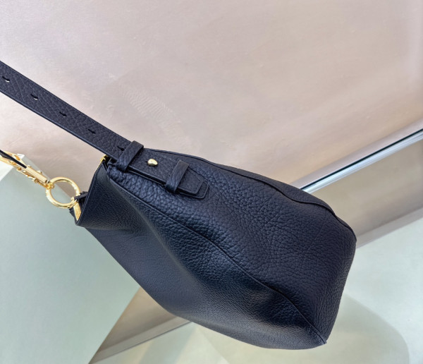 B**rry medium knight bag-37*13*32cm