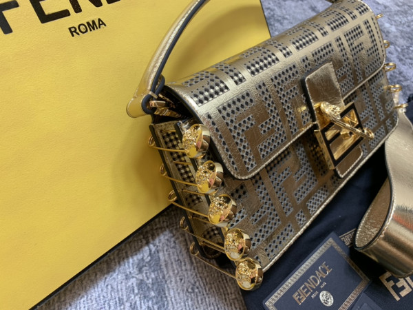 F**di baguette-28*15*7cm