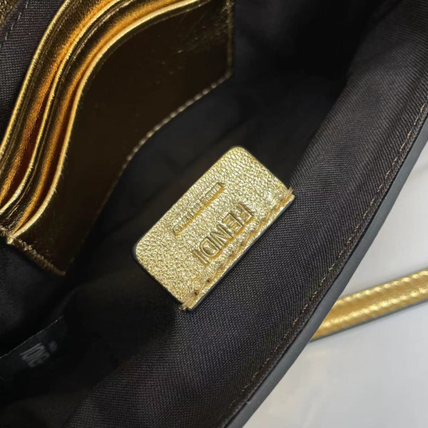 F**di baguette-19*10*4cm