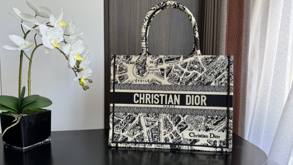 MEDIUM DIRO BOOK TOTE-36*18*28CM