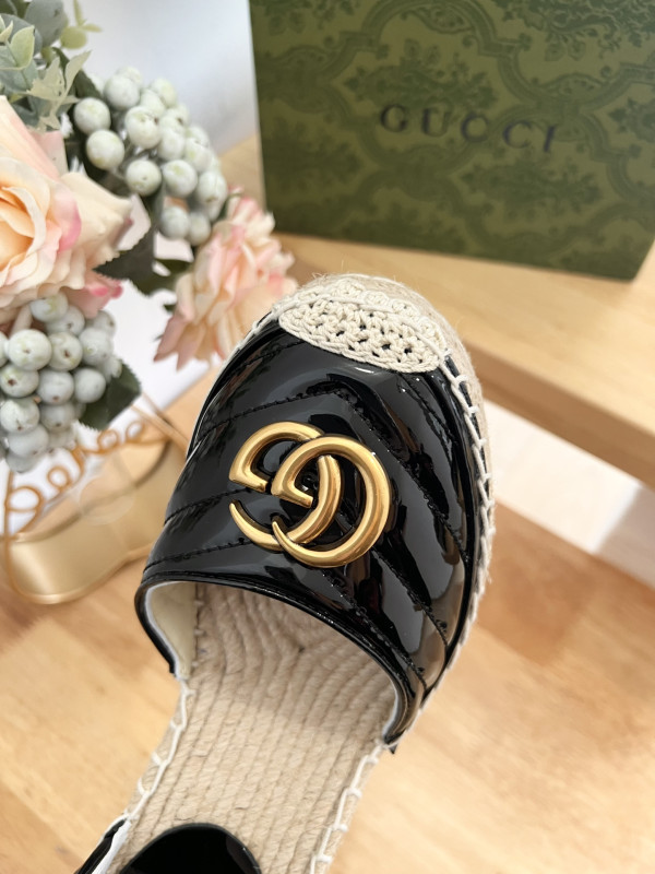 G*u*i leather platform espadrille