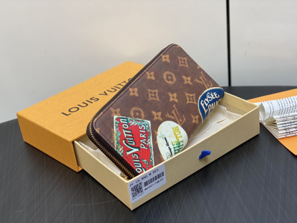 l0*is V*t0n zippy wallet-10*20*2 cm