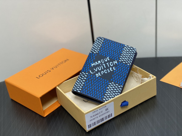 l0*is V*t0n pocket organizer-7.5*11.1*1 cm