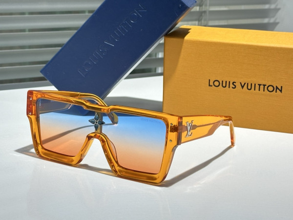 louvis V*t0n sunglasses