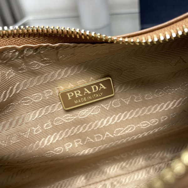 Pra*a re-edition 2005 saffiano bag-22*18*6.5cm