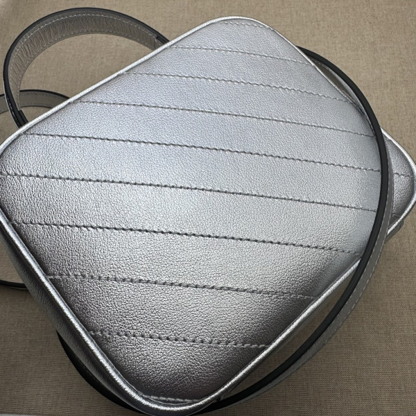 G*u*i blondie top handle bag