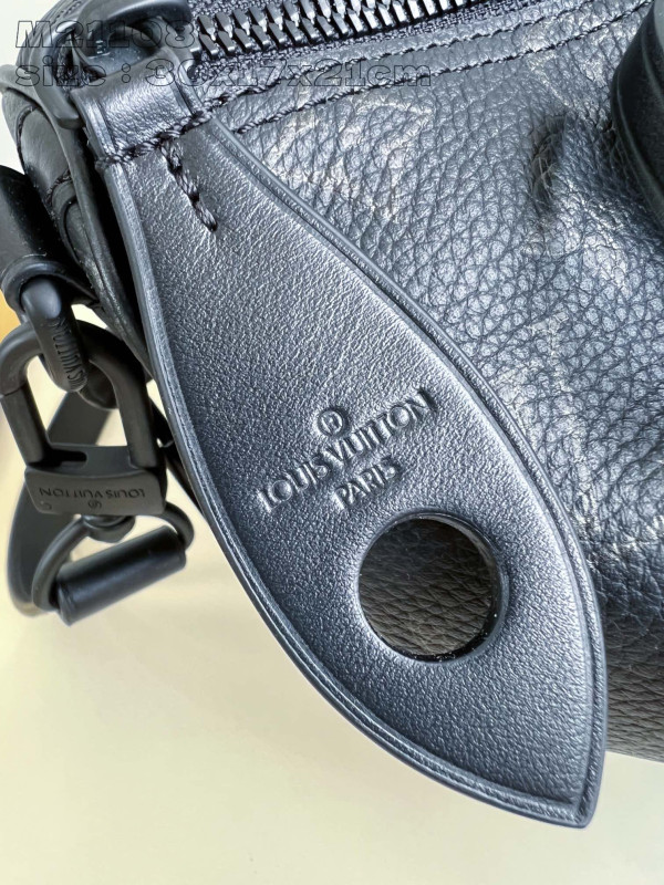 l0*is V*t0n speedy bandoulière 30