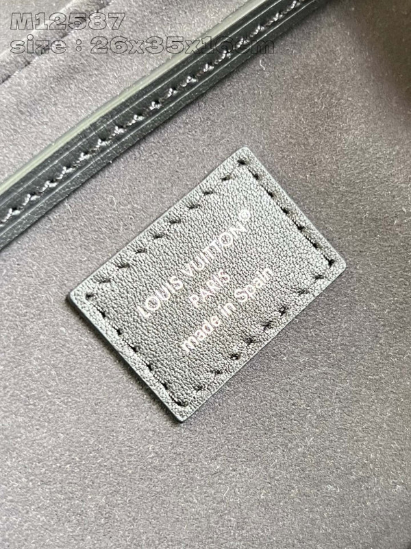 l0*is V*t0n montsouris pm-26*35.5*16cm