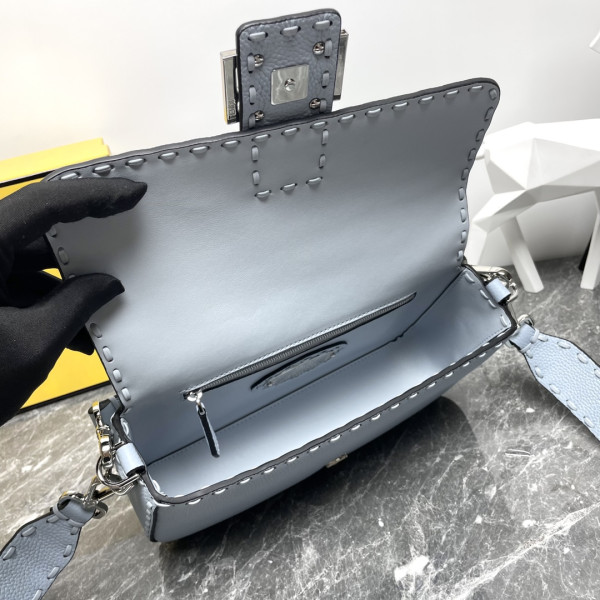 F**di baguette-27*6*15cm