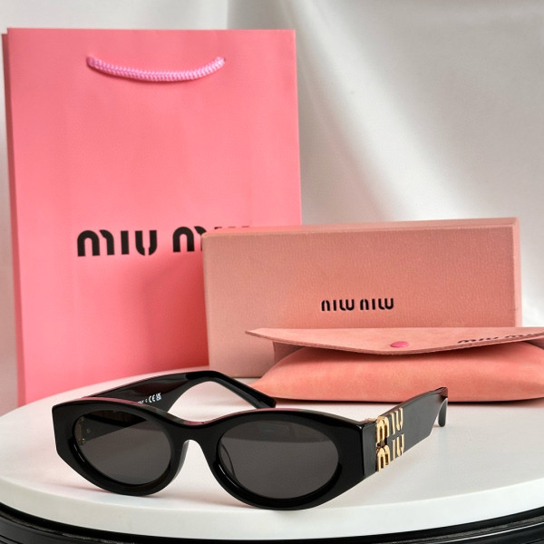 M*um*u sunglasses
