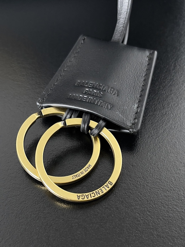 Ba*len*cia*ga bel air small shoulder bag