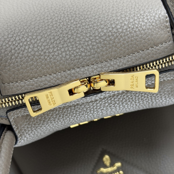 Pra*a leather mini handbag-18*19.5*9cm