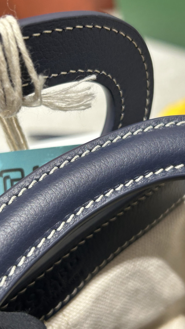 Go*ard beluga - 23×18.5×8cm