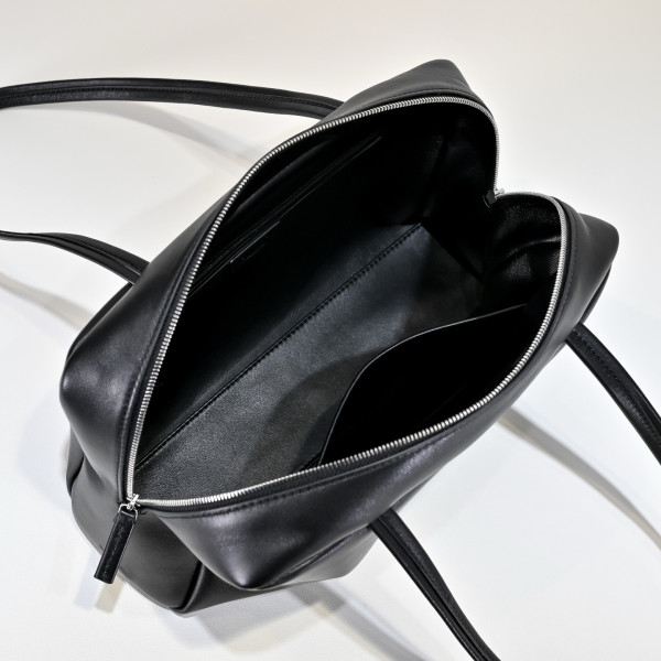 T*e R0w astra bowling shoulder bag - 30*18*10cm