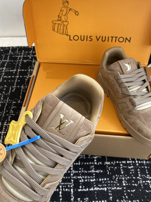 l0*is V*t0n 25ss trainer sneaker